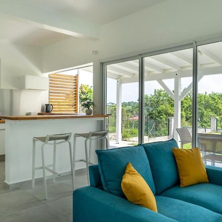 Superbe Appartement Avec Terrasse Vue Nature - Julyan House Petit-Bourg Ngoại thất bức ảnh