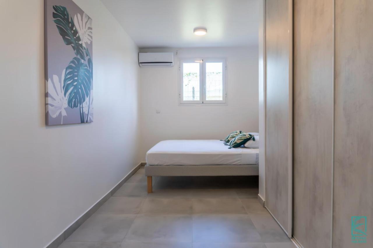 Superbe Appartement Avec Terrasse Vue Nature - Julyan House Petit-Bourg Ngoại thất bức ảnh